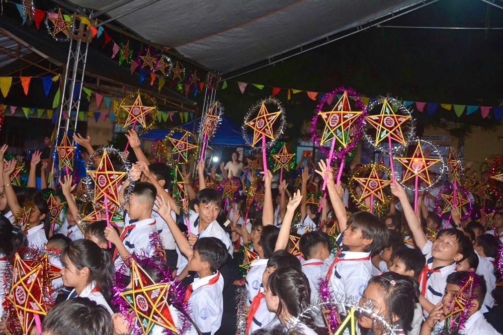 Trung thu ấm áp nơi vùng biên Gia Lai - ảnh 3